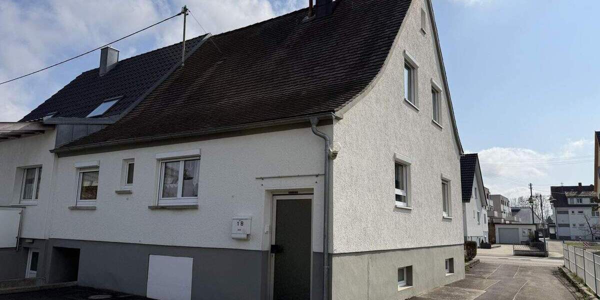 Doppelhaushälfte Burgrieden - 6 Zimmer, 117 m&sup2;, 358.000&euro; | Angebot:25770792