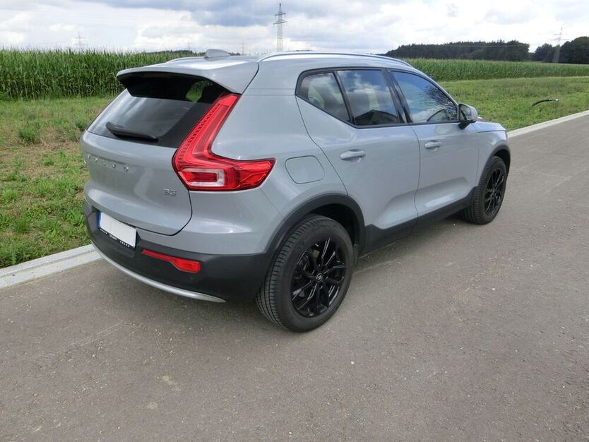 XC40