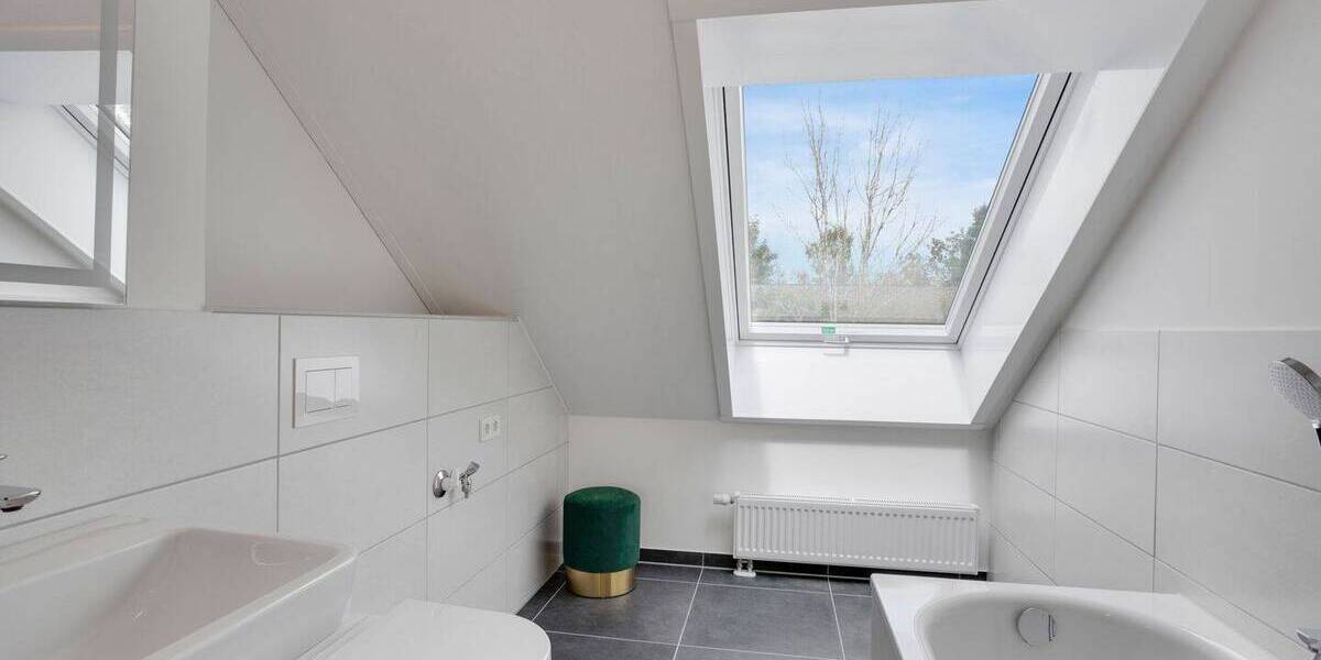 Reihenhaus Herbrechtingen - 4 Zimmer, 120 m&sup2;, 1.635&euro; | Angebot:26261124