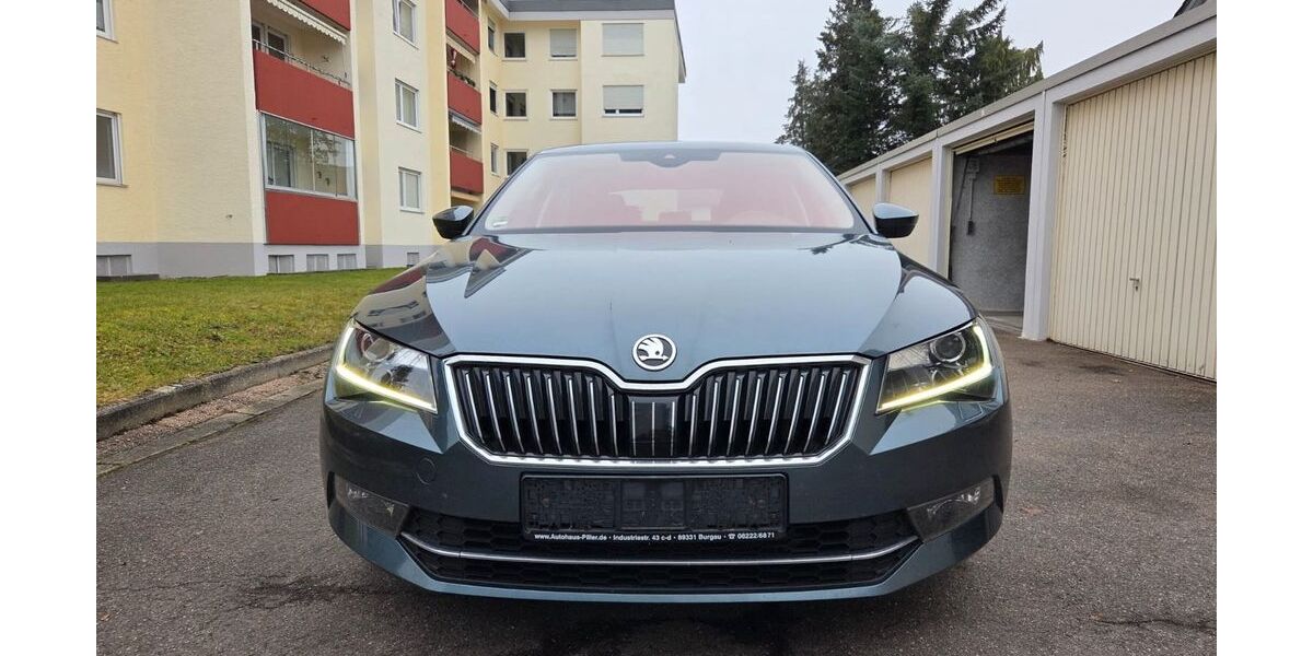 Skoda Superb 179.000 km 16.000 &euro; Günzburg 89312