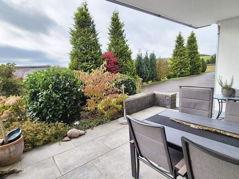 2,5-Zimmer-Terrassenwohnung - komplett modernisiert und urgemütlich! 2 zimmer