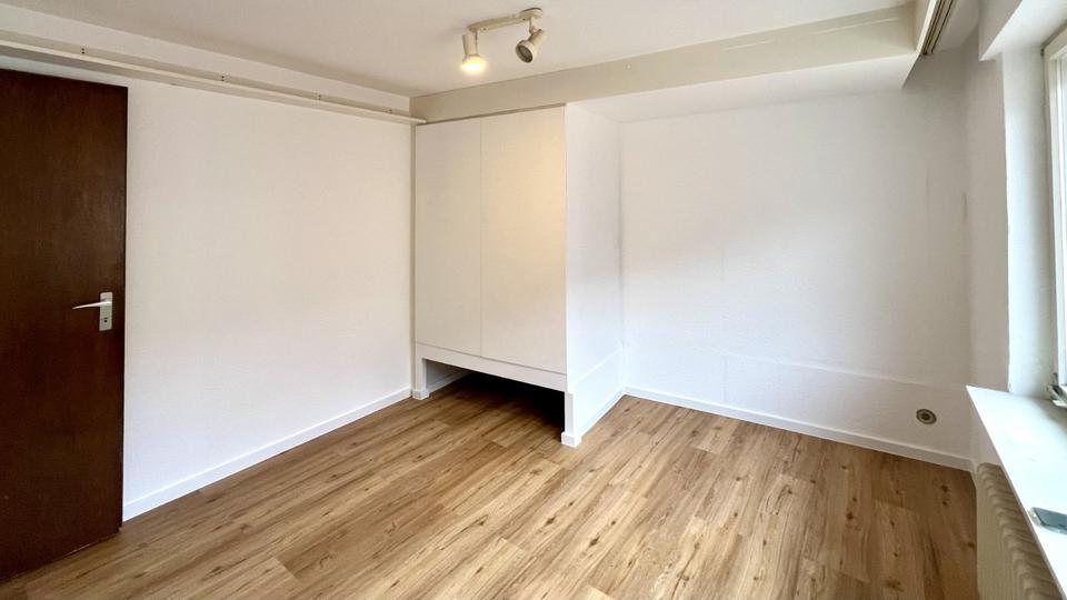 Großzügige 5,5-Zimmer-Maisonettewohnung mit Balkon, EBK & Garage 5.5 zimmer