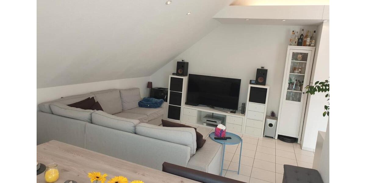 Dachgeschoßwohnung Neu-Ulm Burlafingen - 4 Zimmer, 97 m&sup2;, 1.300&euro; | Angebot:26674785