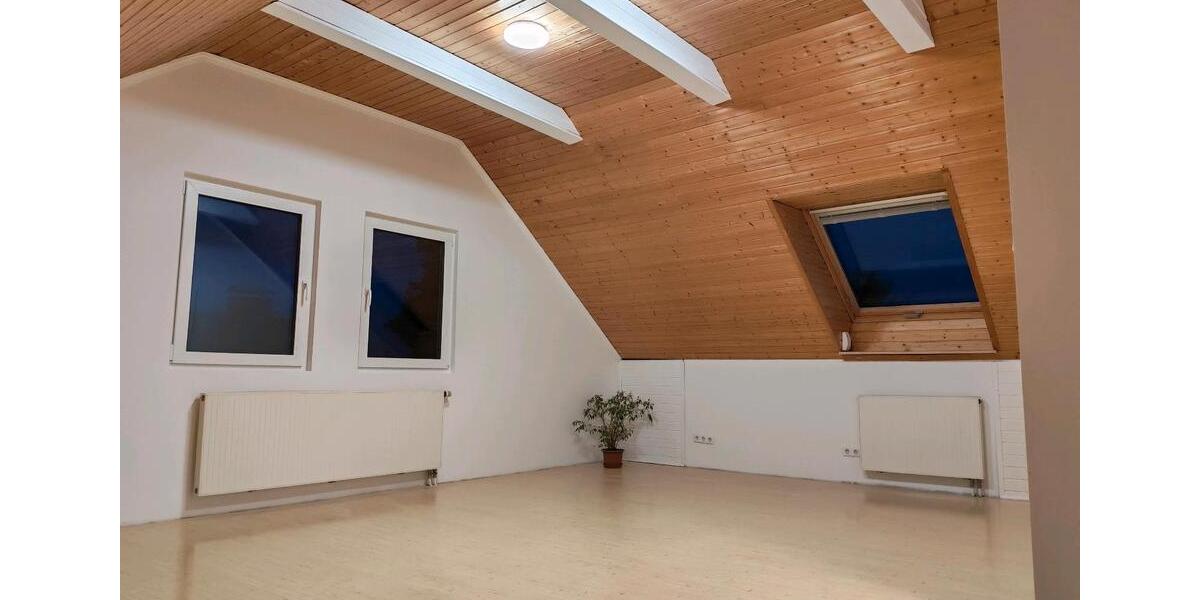 Dachgeschoßwohnung Blaubeuren - 2 Zimmer, 80 m&sup2;, 1.200&euro; | Angebot:25211983