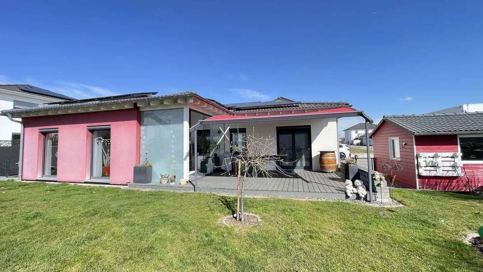 Haus zum Kaufen in Laupheim 548.000 € 110.87 m²