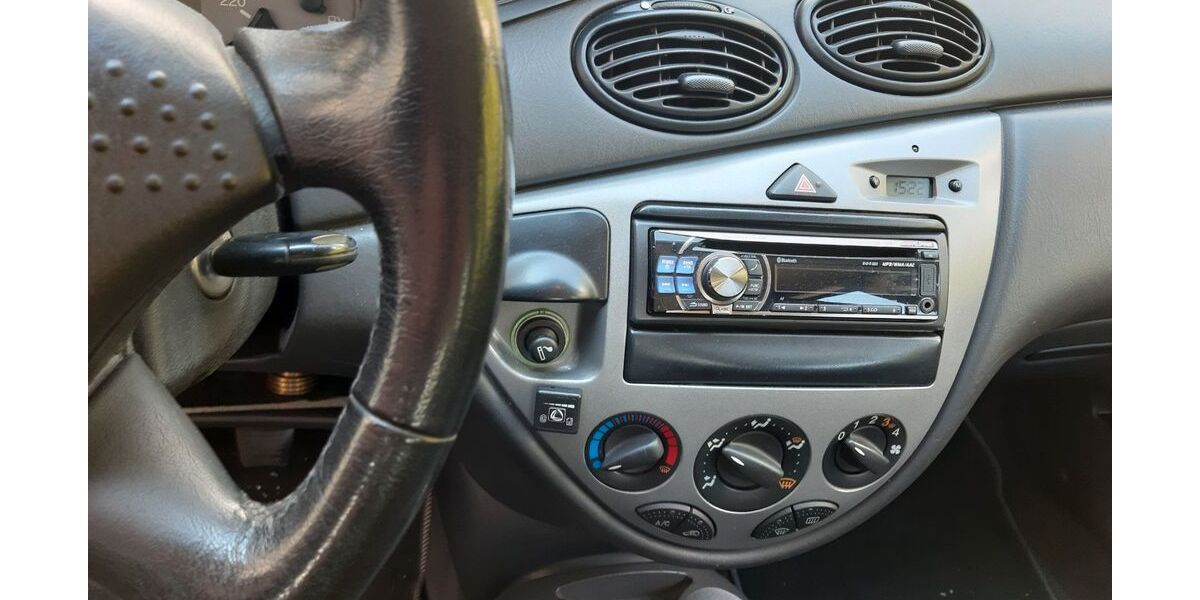 Ford Focus 295.000 km 800 € Asselfingen 89176