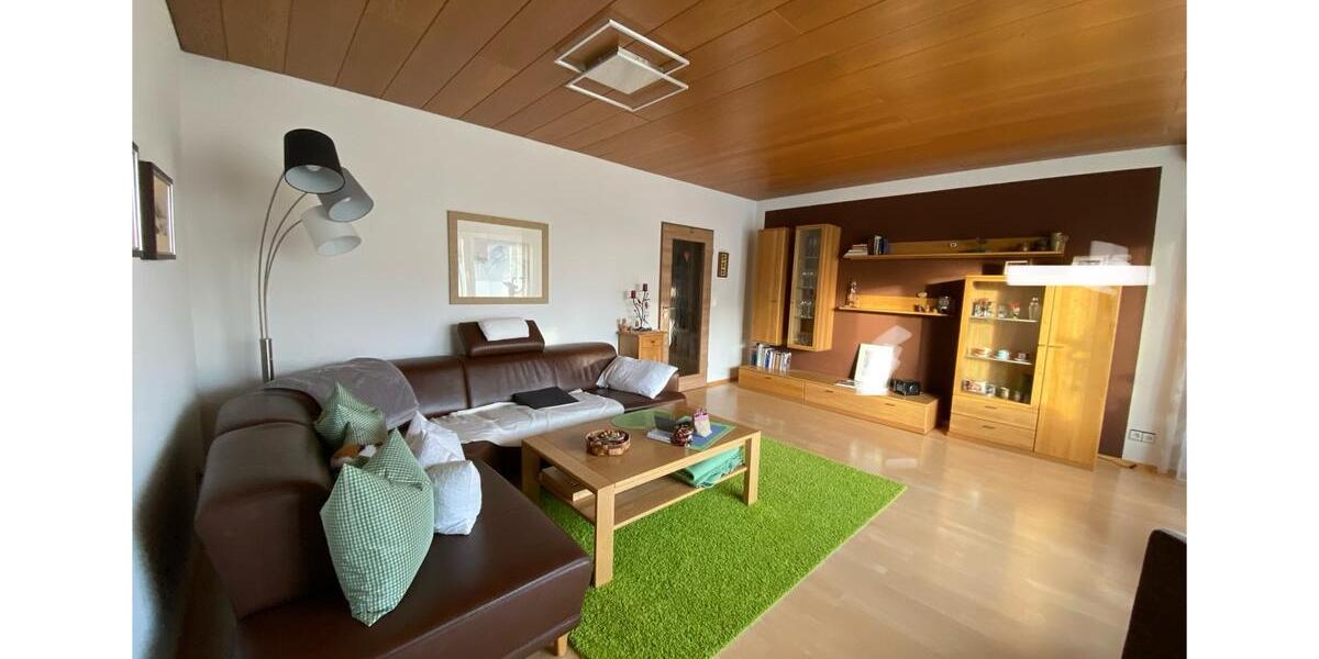 Etagenwohnung Bellenberg - 4 Zimmer, 100 m&sup2;, 950&euro; | Angebot:24654340