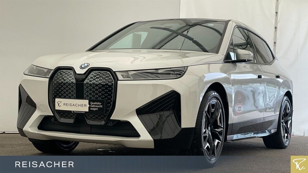 BMW iX 11.101 km 64.275 € Ulm 89077