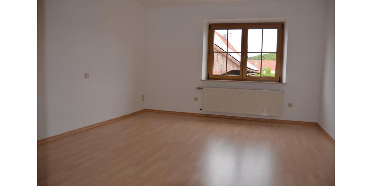Erdgeschoßwohnung Unterroth - 5.5 Zimmer, 130 m&sup2;, 1.280&euro; | Angebot:26516710