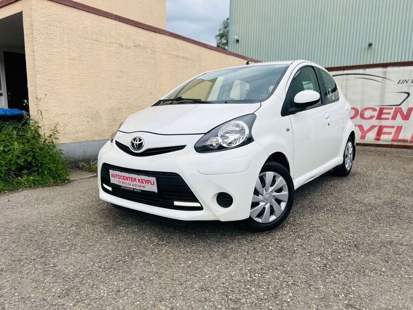 Aygo (X)