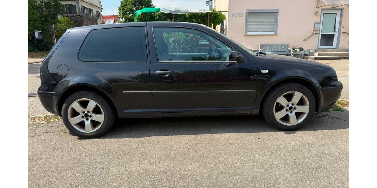 VW Golf 265.000 km 990 &euro; Ulm 89075