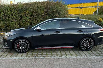 Kia pro ceed / ProCeed 67.978 km 22.790 &euro; Leipheim 89340