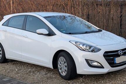 Hyundai i30 68.000 km 9.400 &euro; Illertissen 89257