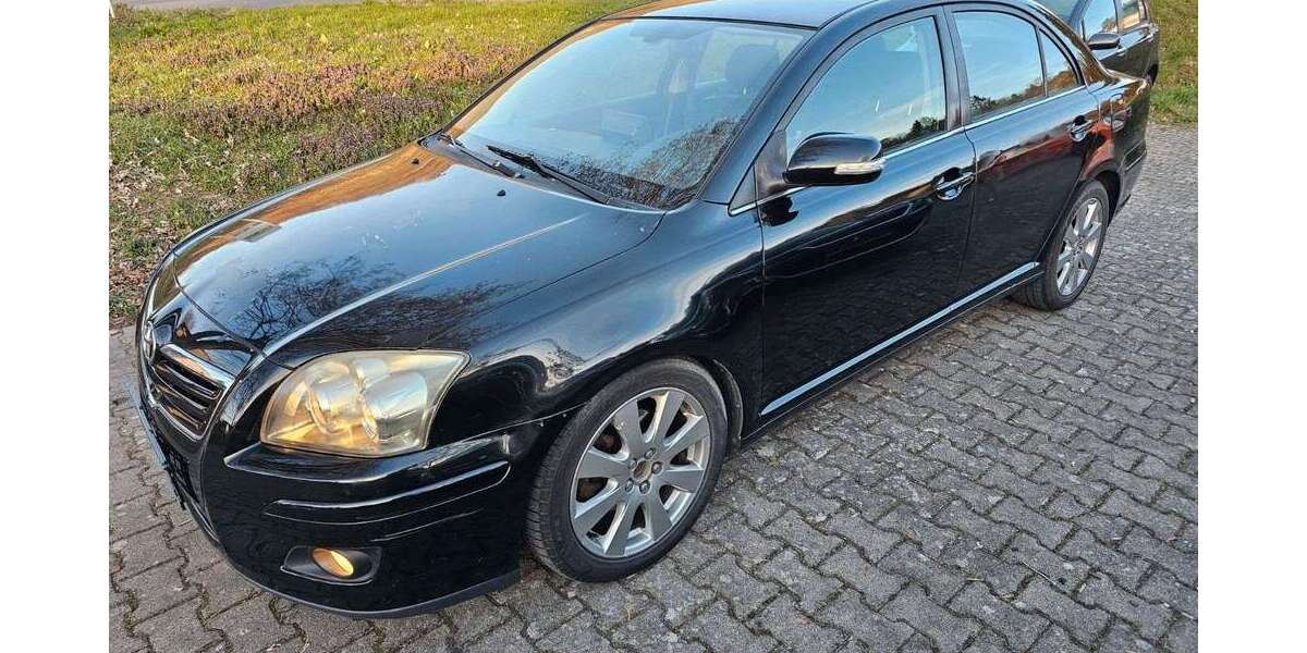 Toyota Avensis 215.000 km 3.490 &euro; Herbrechtingen 89542