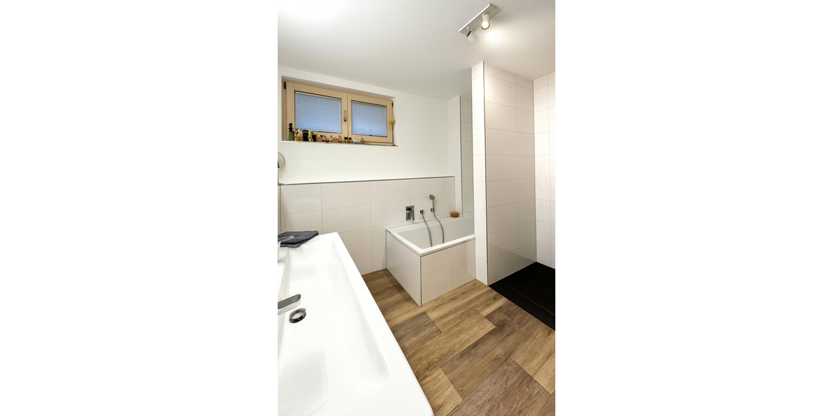 Wohnen am Michelsberg – exklusive Erdgeschosswohnung mit Terrasse 2.5 zimmer