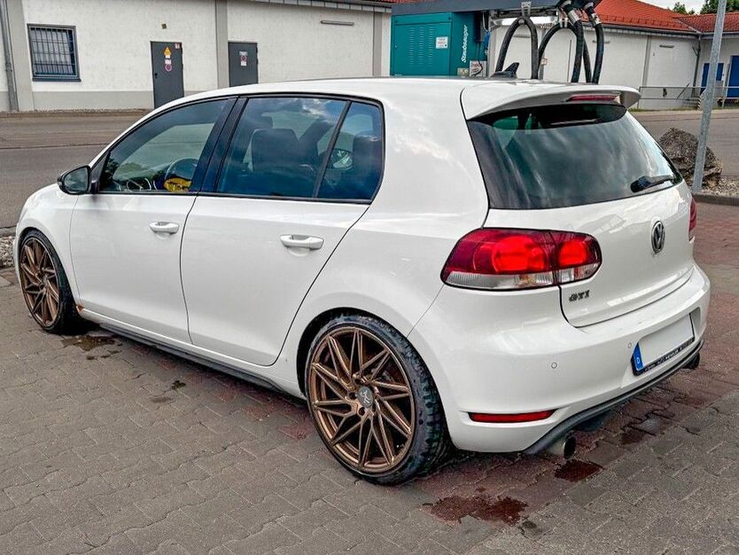 VW Golf 209.900 km 6.250 € Rammingen 89192