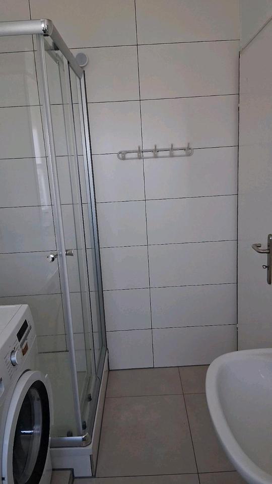 Schöne 4 Zimmer Wohnung mit großem Balkon
