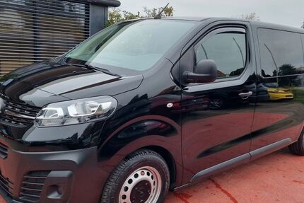 Opel Vivaro 50.000 km 23.990 € Weißenhorn 89264