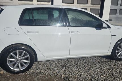 VW Golf 103.000 km 10.999 &euro; Dornstadt 89160