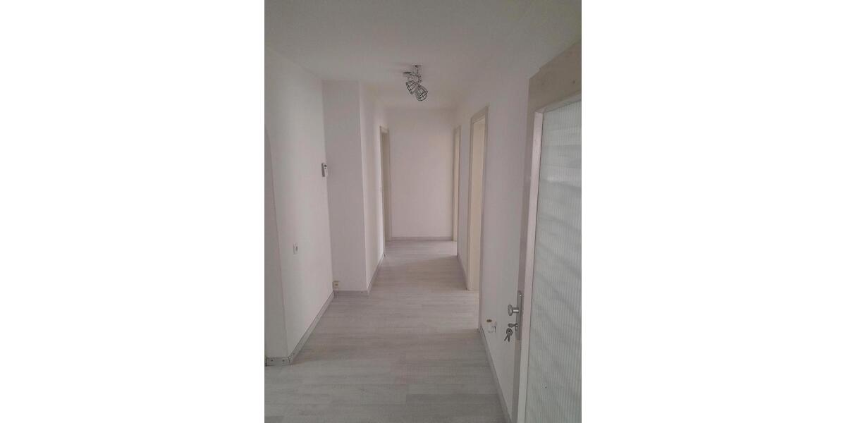 Erdgeschoßwohnung Ichenhausen - 3 Zimmer, 70 m&sup2;, 1.050&euro; | Angebot:25220499