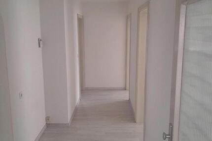 Wohnung Ichenhausen - 3 Zimmer, 70 m&sup2;, 1.050&euro; | Angebot:25220499