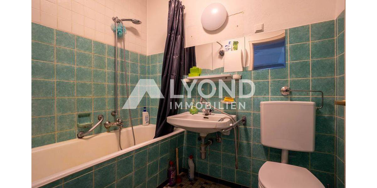 Mehrfamilienhaus, Wohnhaus Neu-Ulm / Ludwigsfeld Ludwigsfeld - 8 Zimmer, 160 m&sup2;, 618.000&euro; | Angebot:26833293