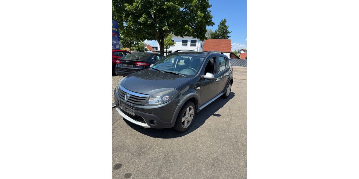 Dacia Sandero 174.000 km 2.890 &euro; Leipheim 89340