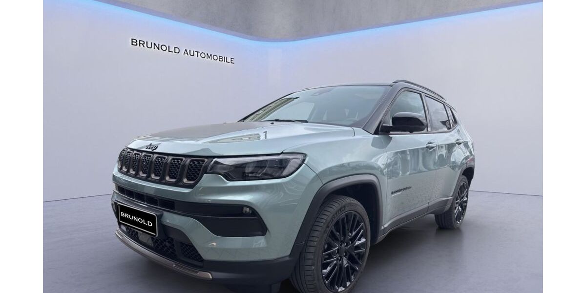 Jeep Compass 22.400 km 23.900 &euro; Ulm 89081