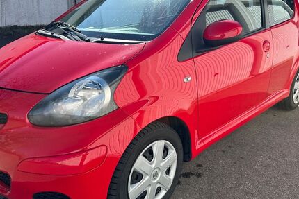 Toyota Aygo (X) 53.000 km 4.699 &euro; Neu-ulm 89231