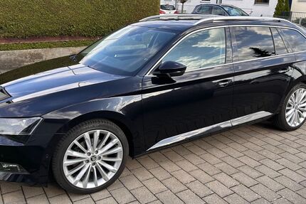 Skoda Superb 175.000 km 16.500 &euro; Ulm 89079