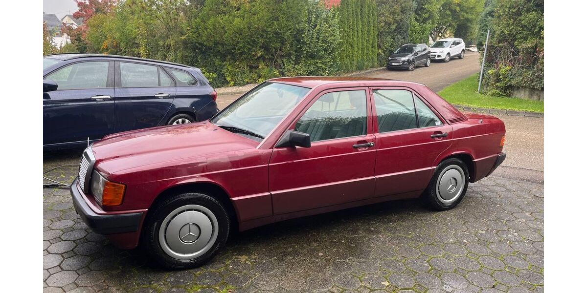 Mercedes-Benz 190 122.000 km 11.000 &euro; Erbach 89155